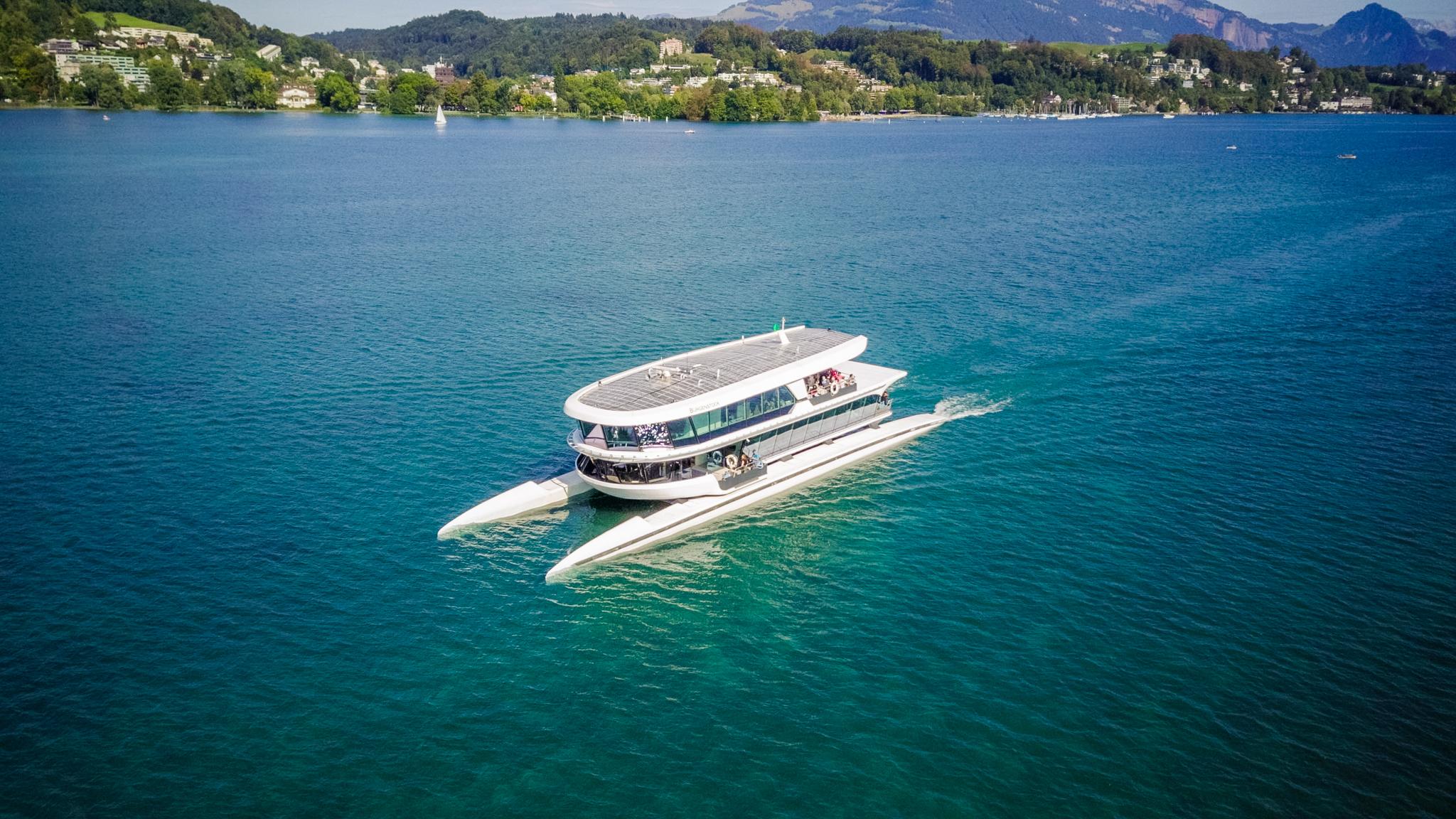 Lucerne: Round-Trip Catamaran Cruise on Lake Lucerne