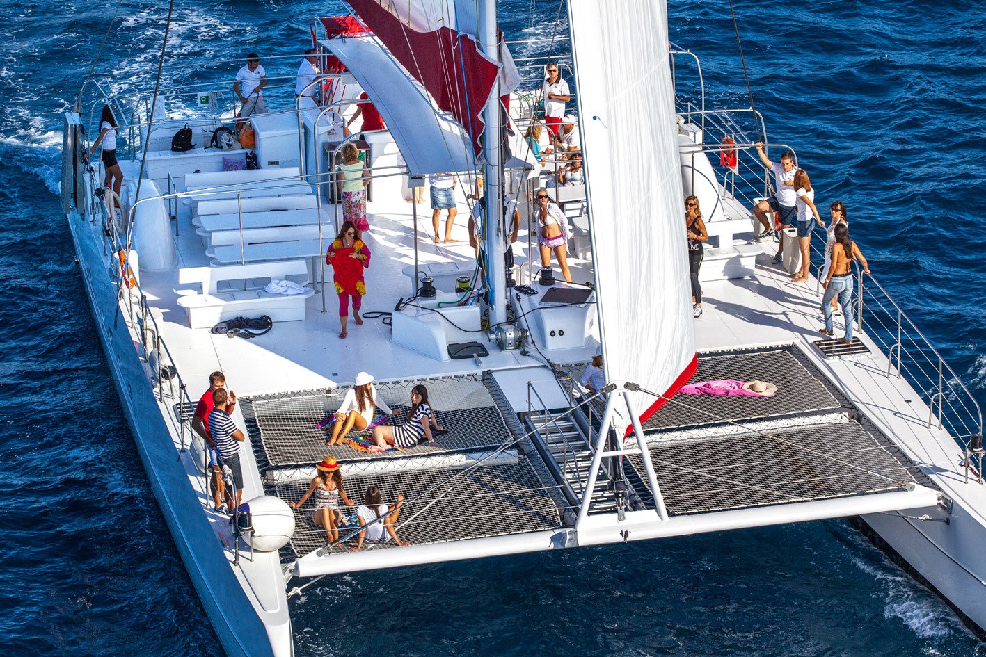 Panama: Taboga Island Catamaran Cruise with Lunch & Open Bar