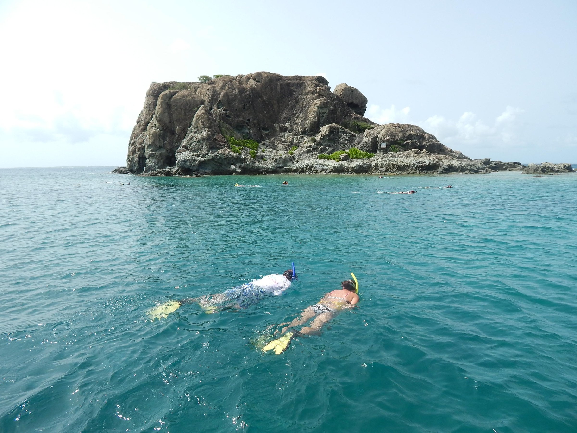 St. Martin: Catamaran Snorkel Cruise with Open Bar and Lunch